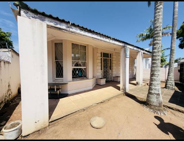 5 BEDROOM HOUSE FOR SALE IN GLENWOOD